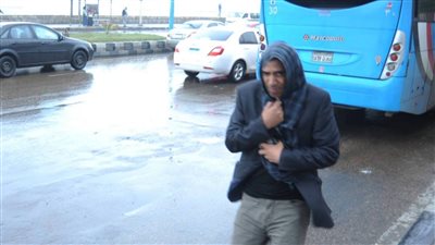 الأرصاد تحذر من شبورة كثيفة وأمطار وتكشف حالة الطقس اليوم