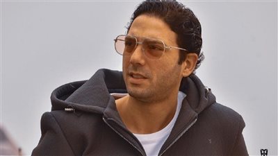 تعرض حفيد وحش الشاشة لأزمة صحية وتم نقله إلى المستشفى بعد وفاة ناهد فريد شوقي شاهد صورة صادمة