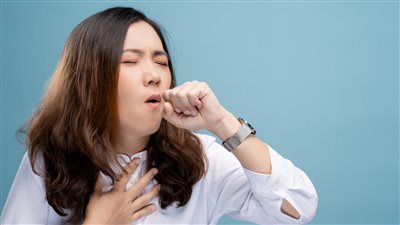 مش لازم دكتور عالجي السعال في المنزل والعلاج موجود في مطبخك