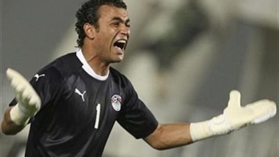 طلعت زكريا مبارك كان بيجيب الحضري علشان يلعب مع حفيده