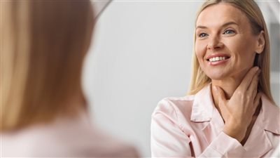 عندك تجاعيد في رقبة هنقولك تتخلصي منها إزاي في 4 خطوات