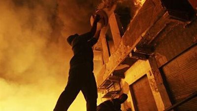 السيطرة علي حريق التهم 11 منزلا