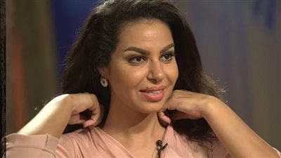 بالصور نسرين أمين تفاجئ متابعيها بجلسة تصوير جريئه جدا