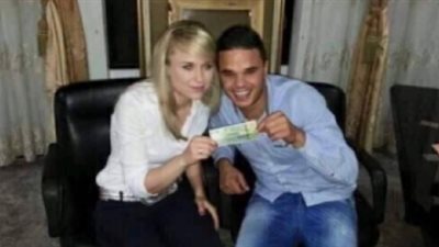 شاب يتزوج بحسناء روسية بـ5 دولارات بعد رفض بنت خالته لفقره