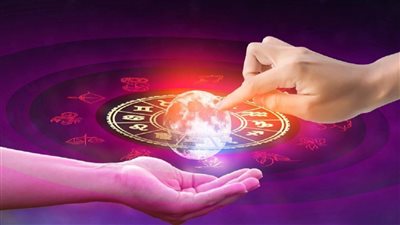 السعادة والفرح والاستقرار حظهم في 2024 ابراج حظها من السما ومفاجأت قوية لهم اليوم علي المستوي المهني والمالي والعاطفي