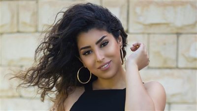 لفتة قوية ومثيرة من ايتن عامر باطلالة شتوية رائعه تخطف انظار الجميع شاهد بالصورة