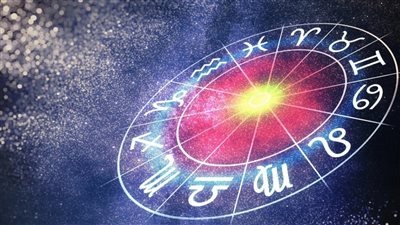 فرصة جيدة بالعمل ومكاسب مالية لهؤلاء توقعات الأبراج وحظك اليوم الجمعة 5 يناير