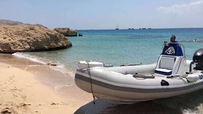 بالصور ..مواطن سعودي يزور جزيرة تيران ويحكي ماذا وجد هناك