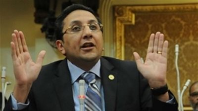 الدكتور ايهاب رمزى المحامى يروى تفاصيل أهم مآتم فى قضية سيدة الكرم والاعتداء على منازل الاقباط