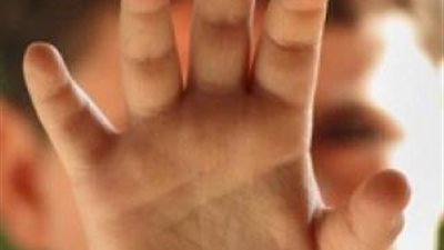 مستشارة العلاج النفسي تكشف عن 4 اسباب اذا كان طفلك شاذ جنسياً