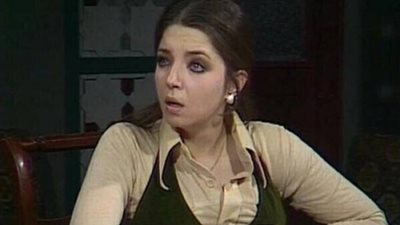 بعد فترة اعتزال طويلة ظهور الفنانة هدى رمزي في فرح كريم السبكي ..شوف صلة القرابة بينهم