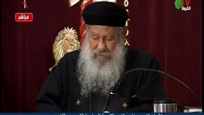 بالفيديو | صلاه رائعه من ابونا مكاري يونان هتغير حياتك قبل العام الجديد