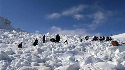 جندي هندي يبقى تحت الجليد لمدة 5 أيام في حالة غيبوبة تامة ..شوف الصور