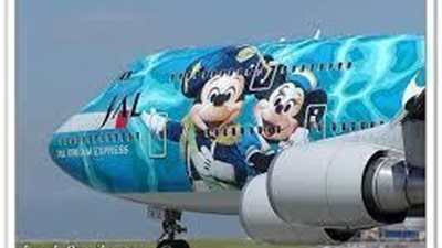 بالصور ..أول طائرة مزينة بشخصيات ديزني في الصين