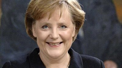 «المرأة الحديدية» تطيح برئيس المخابرات الألمانية