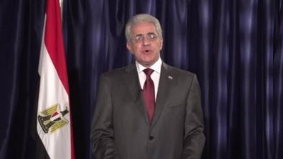 سيد علي يواصل هجومه على حمدين صباحي وخالد علي