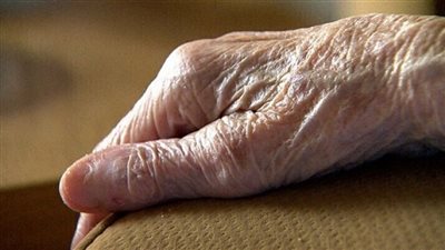 قصص أليمة لآبائنا في منفى دار المسنين