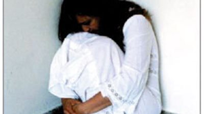 مغربي انتظر بلوغ ابنته ليتخذها زوجة في الفراش!!