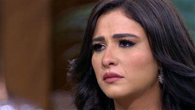 إيه اللي حصل له ياسمين عبد العزيز تزور أحمد العوضى في المستشفى رغم الانفصال