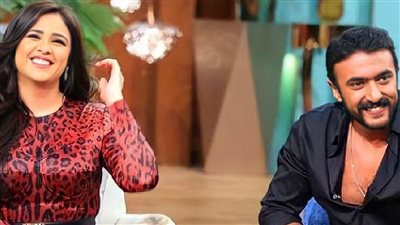 عودة ياسمين عبد العزيز وأحمد العوضي بعد زيارتها له بالمستشفى اليوم