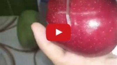 خطير جداً ..احذروا أكل التفاح بقشره لأن به مادة شمعية مسرطنة