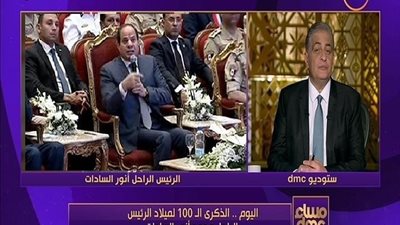 بالفيديو | كلمة رائعه من الرئيس السيسي علي قرار السادات السلام مع اسرائيل وانه كان لوحده ولكن عنده ثقة بربه ... وتعليق اسامة كمال علي كلمة السيسي للسادات وتكريمه له