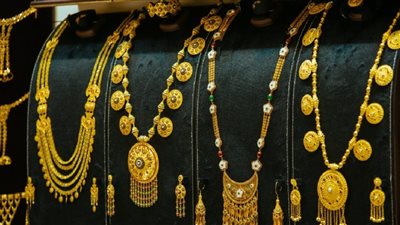 التموين تكشف أسباب وقف تسعير الذهب وموعد تراجع سعر الذهب بالسوق المصري