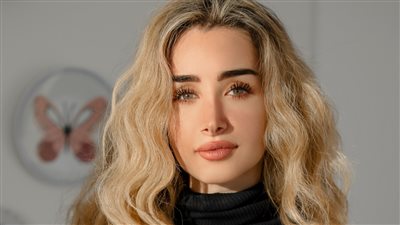 هنا الزاهد تعلق على علاقتها بأحمد فهمي بعد الإنفصال وتكشف عن مشاريعها الفنية الفترة المقبلة