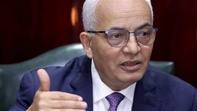 بأمر الوزير هؤلاء الطلاب ليسوا ملزمين بهذه المناهج في الثانوية العامة اعرف المحذوف دلوقتي