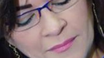 فاطمة ناعوت ترسل تهنئة حارة للأقباط بمناسبة عيد القيامة والربيع 1073931