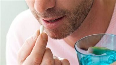 احذر.. كسر كبسولة الدواء أو تذوبيها فى المياه قبل بلعها