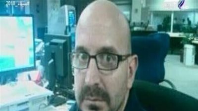 .. أحمد موسى يعرض صورة زوج مراسلة BBC هارب من مصر ومطلوب للقضاء