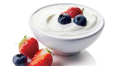 مطلعوش للماسك بس البيض والزبادي بيخلصوك من مرض نفسي خطير