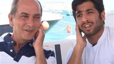 بعد إجرائه عملية تحول نجل الفنان هشام سليم يبكي مش عارف أعيش