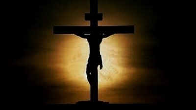 هل كان صلب المسيح ضعف منه ام هو علامه واضحه تدل علي قوته