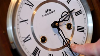 تقديم الساعة 60 دقيقة اعرف موعد العمل بالتوقيت الصيفي في مصر