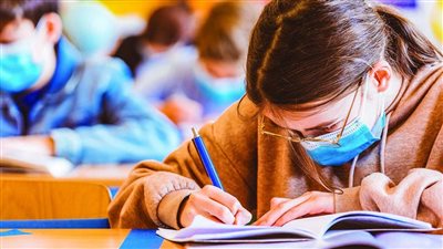 التعليم ترد هل يحصل الطالب علي الدرجة الأعلي بتقييم الشهرين