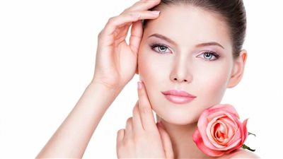 وصفات طبيعية لإزالة البقع ونضارة فورية لبشرتك فى 5 دقائق