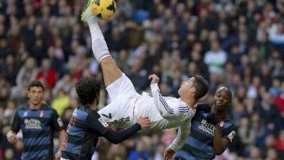 اكثر اهداف 2018 اهانة لحراس المرمي ..محمد صلاح وميسي احدهم..فيديو قصير