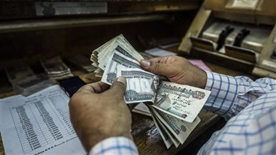 موعد صرف معاشات شهر أبريل وحقيقة زيادتها قبل عيد الفطر