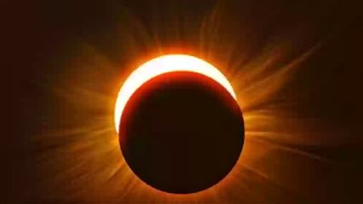 موعد وأماكن ومعلومات هامة عن كسوف الشمس الكلي