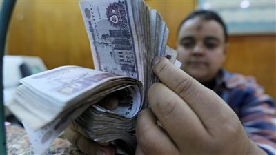 موعد صرف مرتبات إبريل وقيمة الحد الأدنى للأجور بعد الزيادة