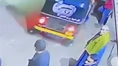 شاهد فيديو كاميرات المراقبه تصور الإرهابي اثناء زرع القنابل بجوار كنيسة السيده العذراء بعزبة الهجانه