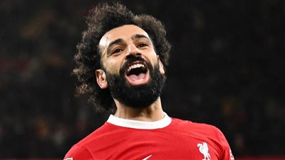 نادي ليفربول يترقب قرار عاجل من اللاعب محمد صلاح