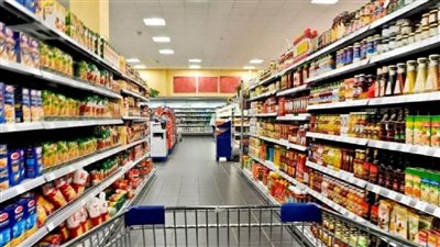 تعرف علي أسعار السلع الأساسية بعد تراجع وصل لـ 50 بالمئــه