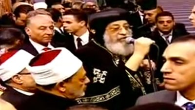 نشطاء يصححون معلومه هامه للمتحدث باسم الكنيسه بخصوص البابا تواضروس وزيارته لجامع الفتاح العليم