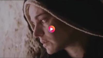 بالفيديو|امه كانت ولا بنته كان بيطعها وهى امته .. طب كانت بتصلى لمين .. روعه شاركه مع اصحابك بعد مشاهدته