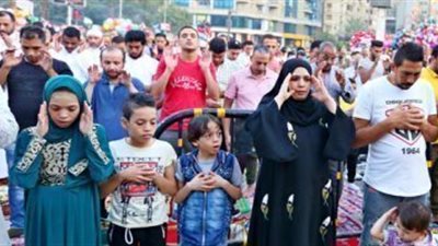 هذا ما حدث مع صاحب فراشة بأوسيم جمع المواطنين بالشارع لأداء صلاة العيد