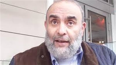 اشرف السعد عبر تويتر خبير طيران عالمى اذا ثبت ان الطائرة انفجرت بسبب عمل ارهابى فان الله انقذ #مصر من كارثة لانها تاخرت فى الاقلاع وكان مخطط ان تنفجر فى القاهرة