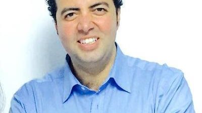 مصطفى النجار تعليقا على المهاجمين لمصر الطيران بعد حادثة الطائرة المنكوبة عبر تويتر